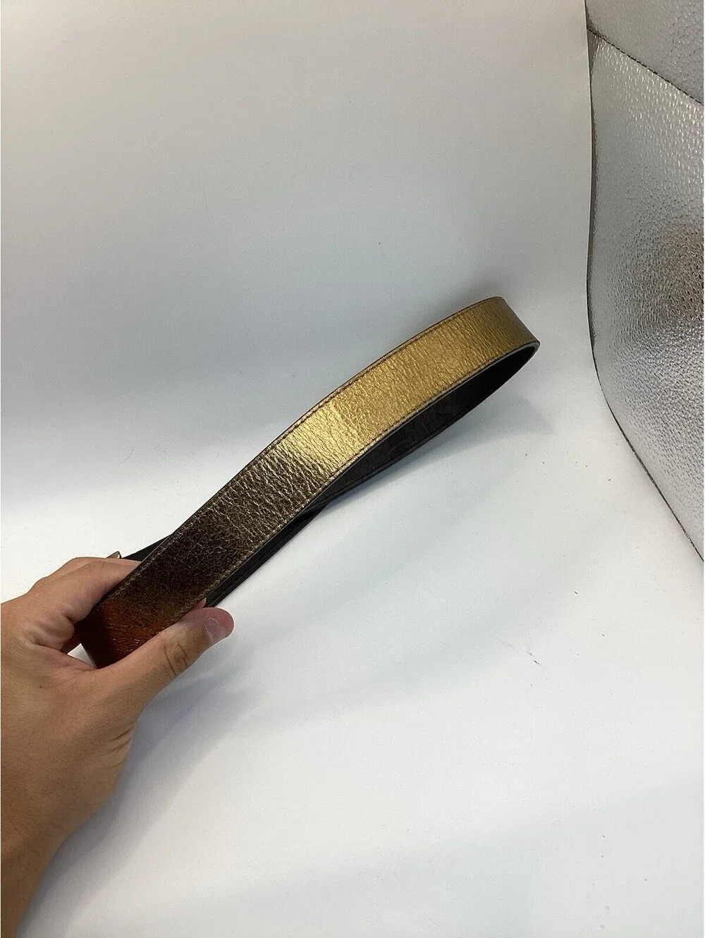 Burberry London italy leather belt gold metallic reversible size 40/100